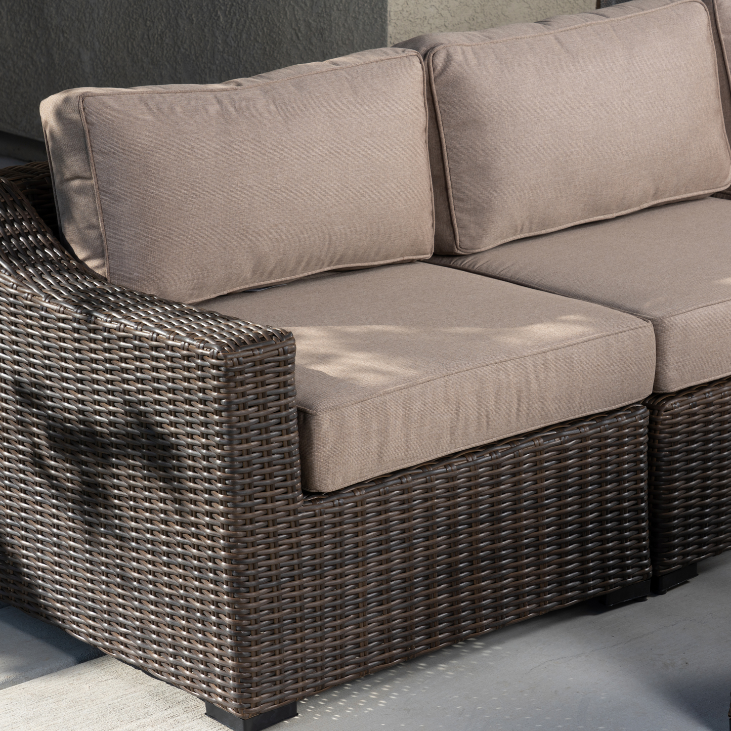 Bristol Wicker Outdoor L Sectional -5 Seat